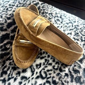 Vionic Cognac Brown Suede Women Sz 8 Driving Loafers with Gold Horsebit Moccasin